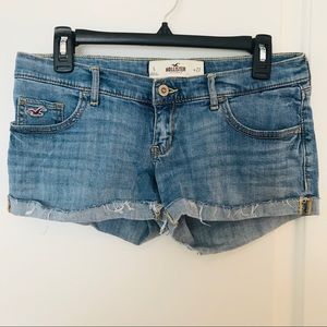 Hollister Jean Shorts (Size 5)